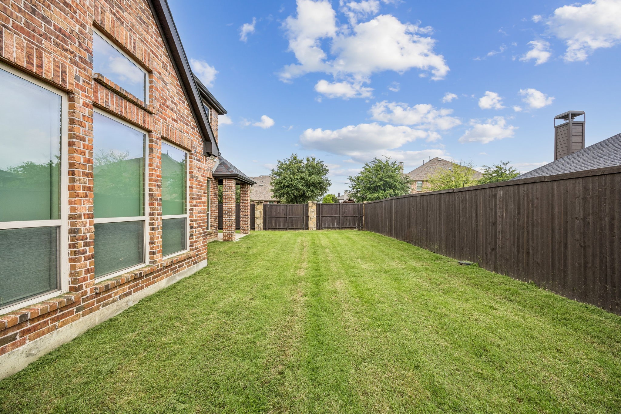 501 Winehart Street Lewisville TX 75056