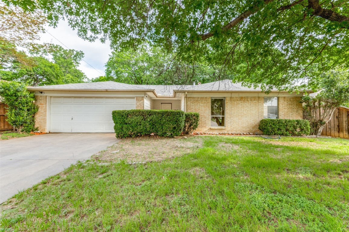1217 Parkwood Place Irving TX 75060