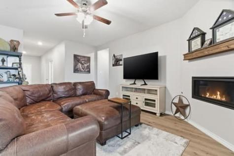 3018 Moccasin Lane Aubrey TX 76227