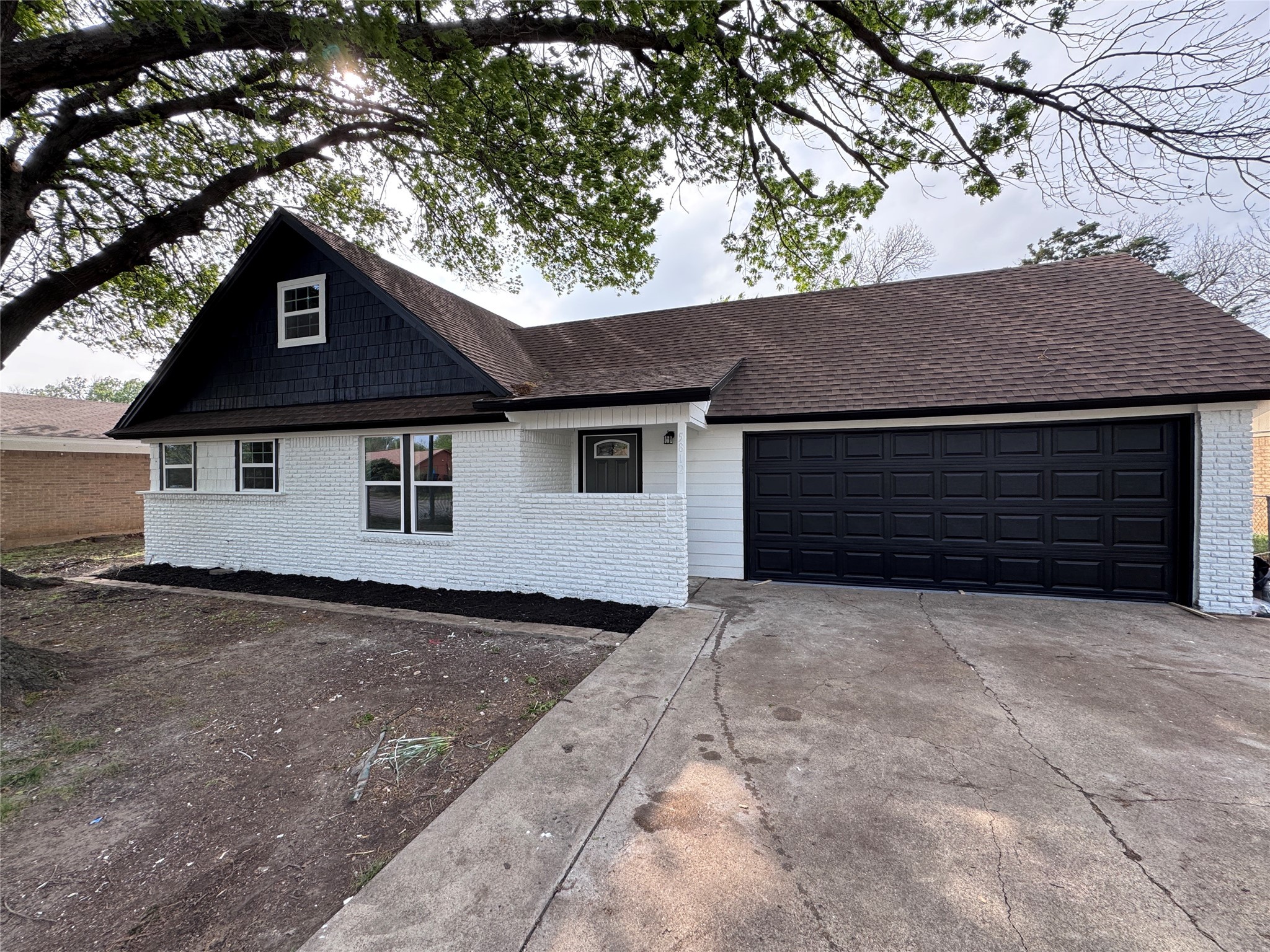5812 Mccart Avenue Fort Worth TX 76133