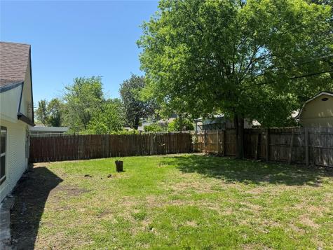 5812 Mccart Avenue Fort Worth TX 76133