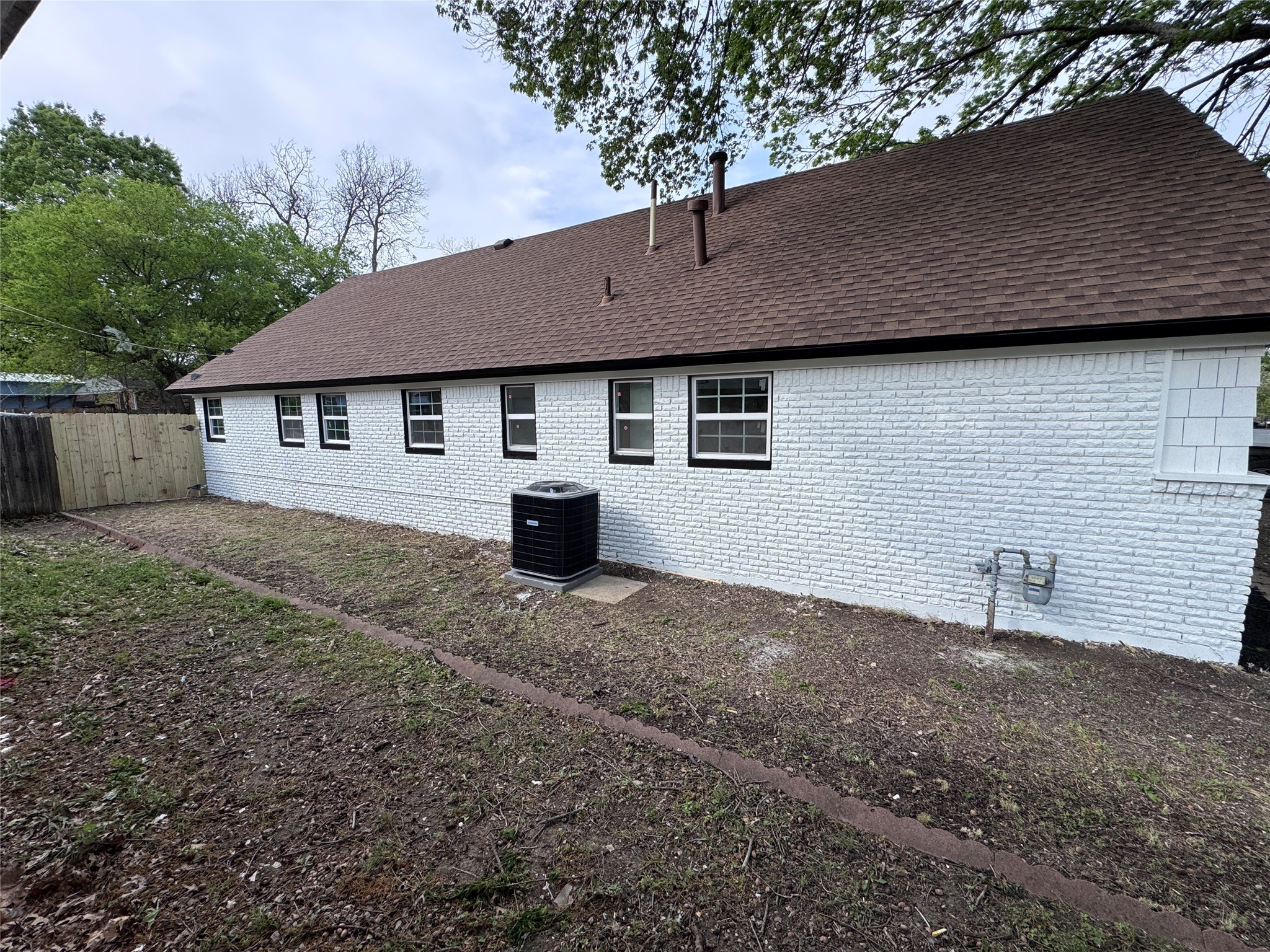 5812 Mccart Avenue Fort Worth TX 76133