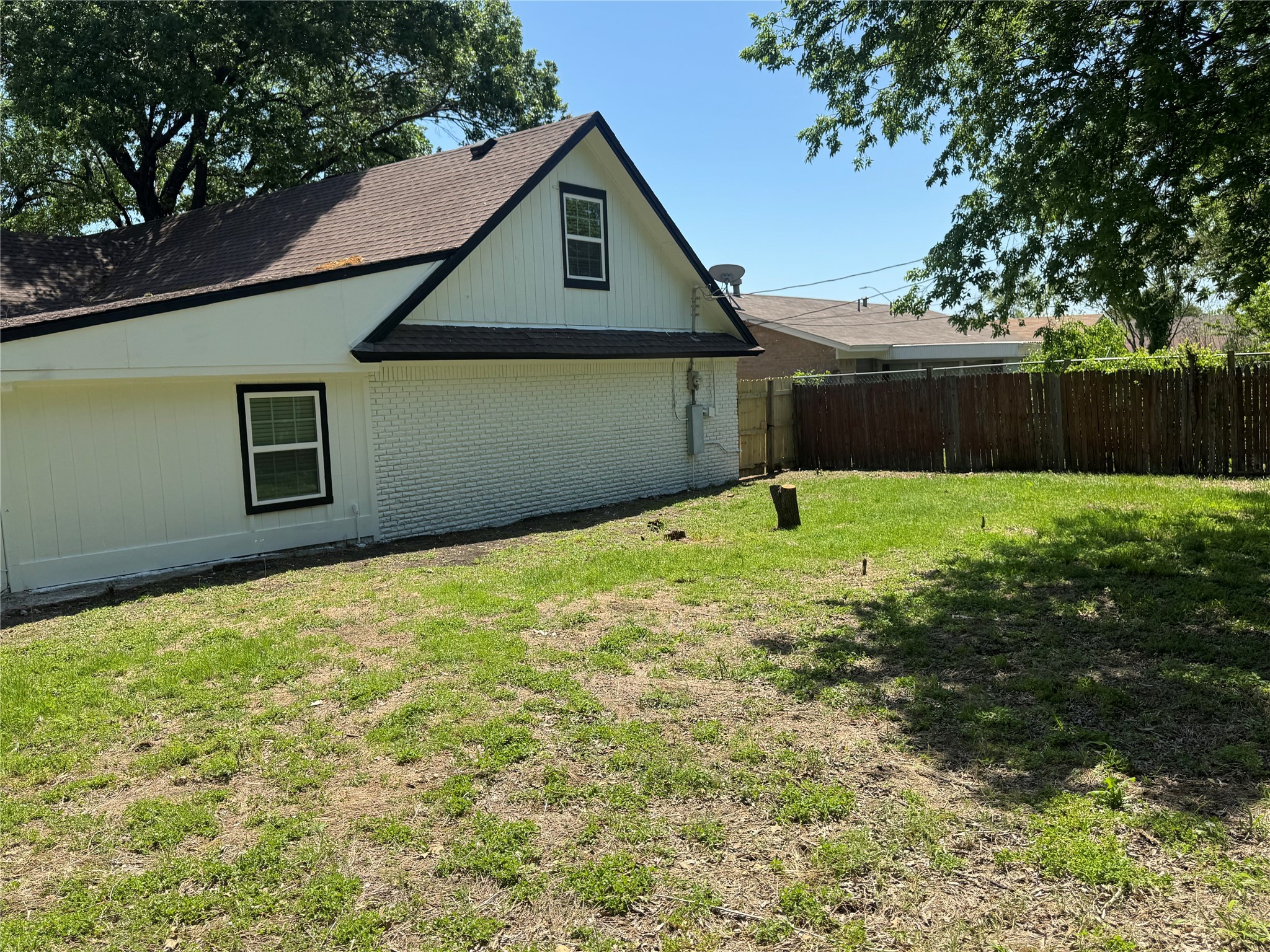 5812 Mccart Avenue Fort Worth TX 76133