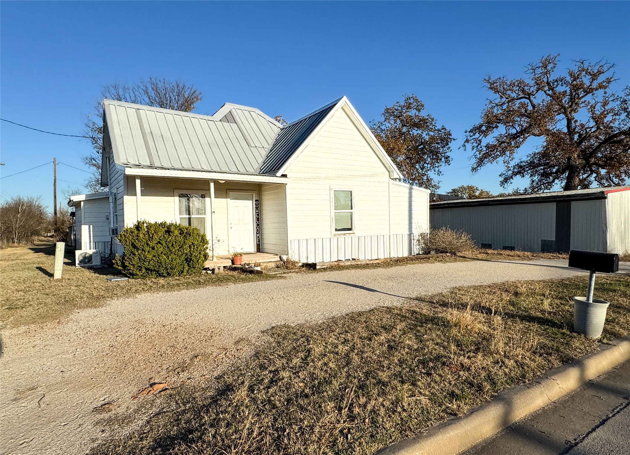 705 Avenue A Cisco TX 76437