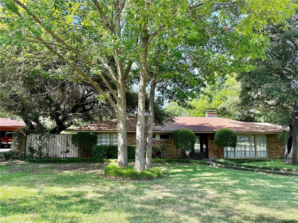 4916 Crestwood Drive Waco TX 76710