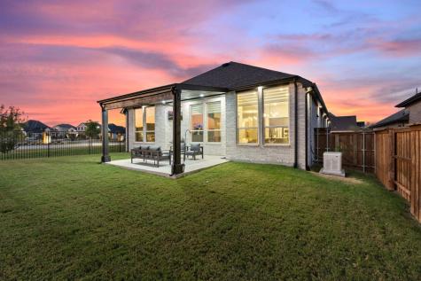 1725 Mcdougall Creek Van Alstyne TX 75495