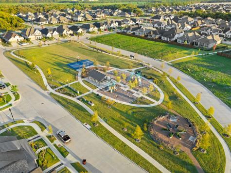1725 Mcdougall Creek Van Alstyne TX 75495