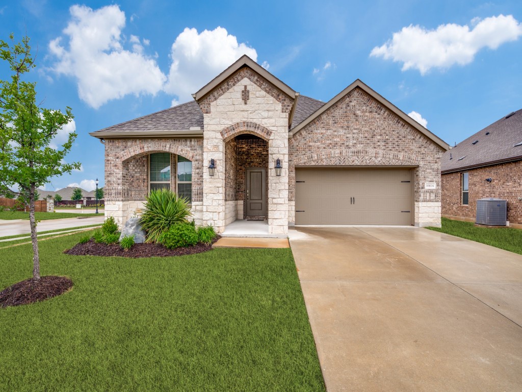 10624 Echo Brook Lane Aubrey TX 76227