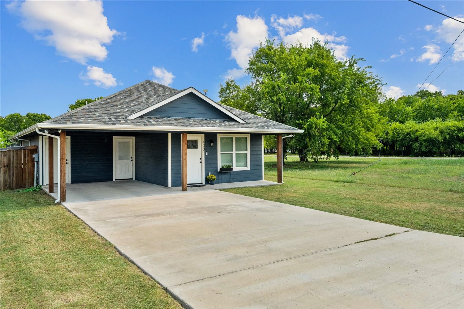 408 S Cedar Street Leonard TX 75452