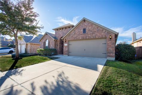 1704 Nightingale Drive Aubrey TX 76227