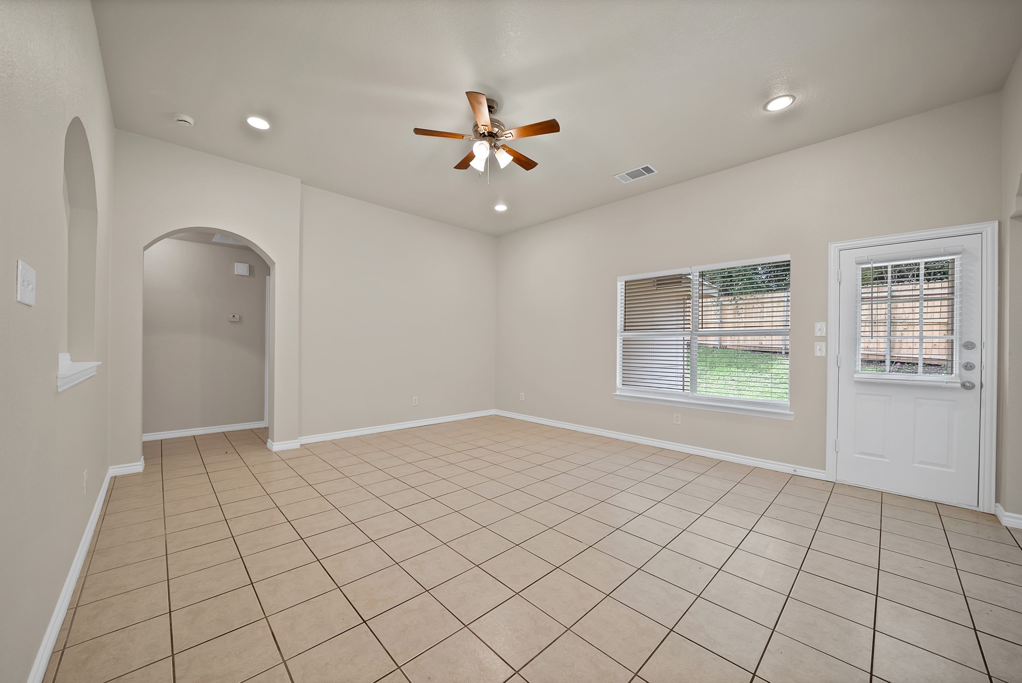 132 Parkwood Court Azle TX 76020