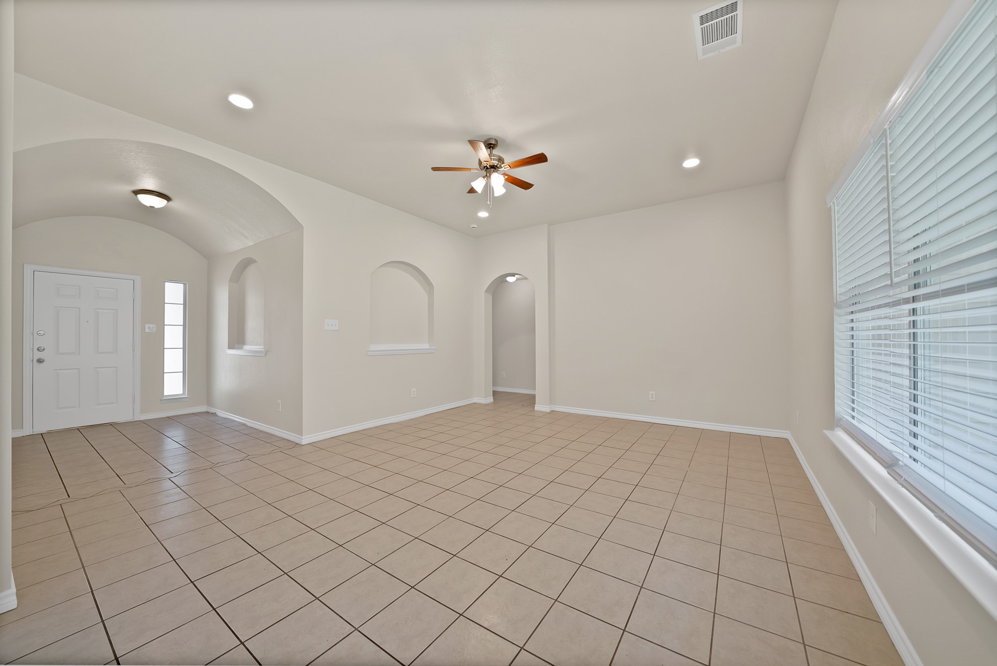 132 Parkwood Court Azle TX 76020
