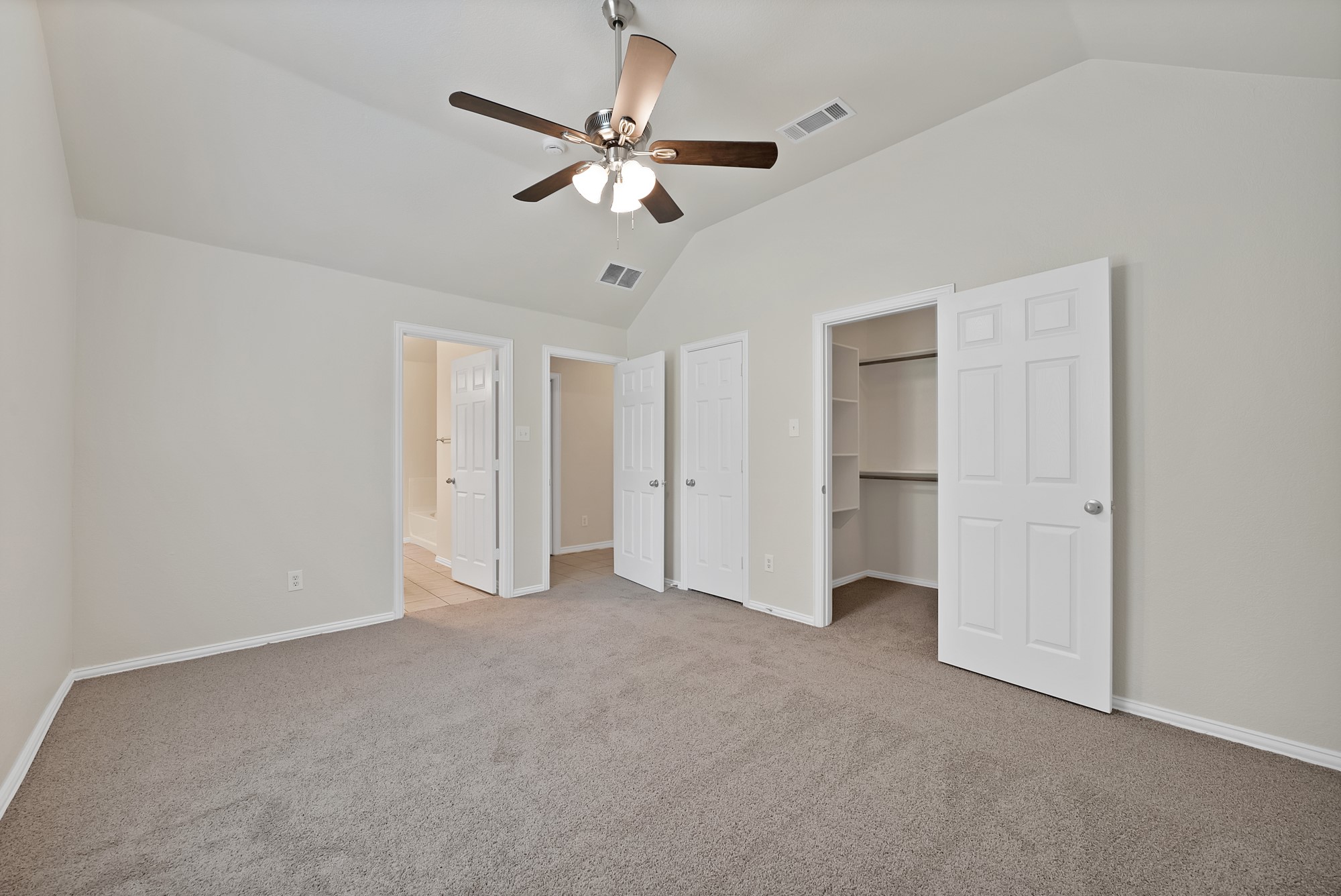 132 Parkwood Court Azle TX 76020