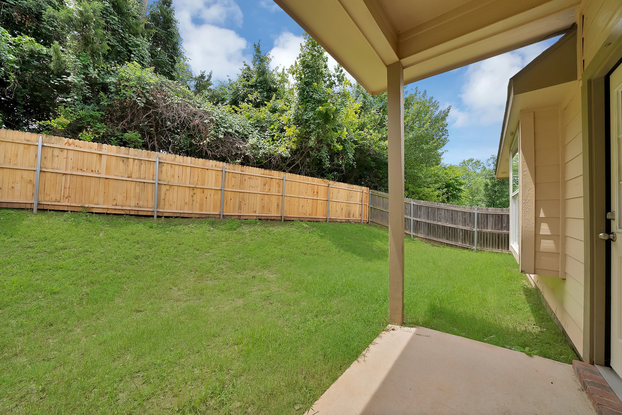 132 Parkwood Court Azle TX 76020