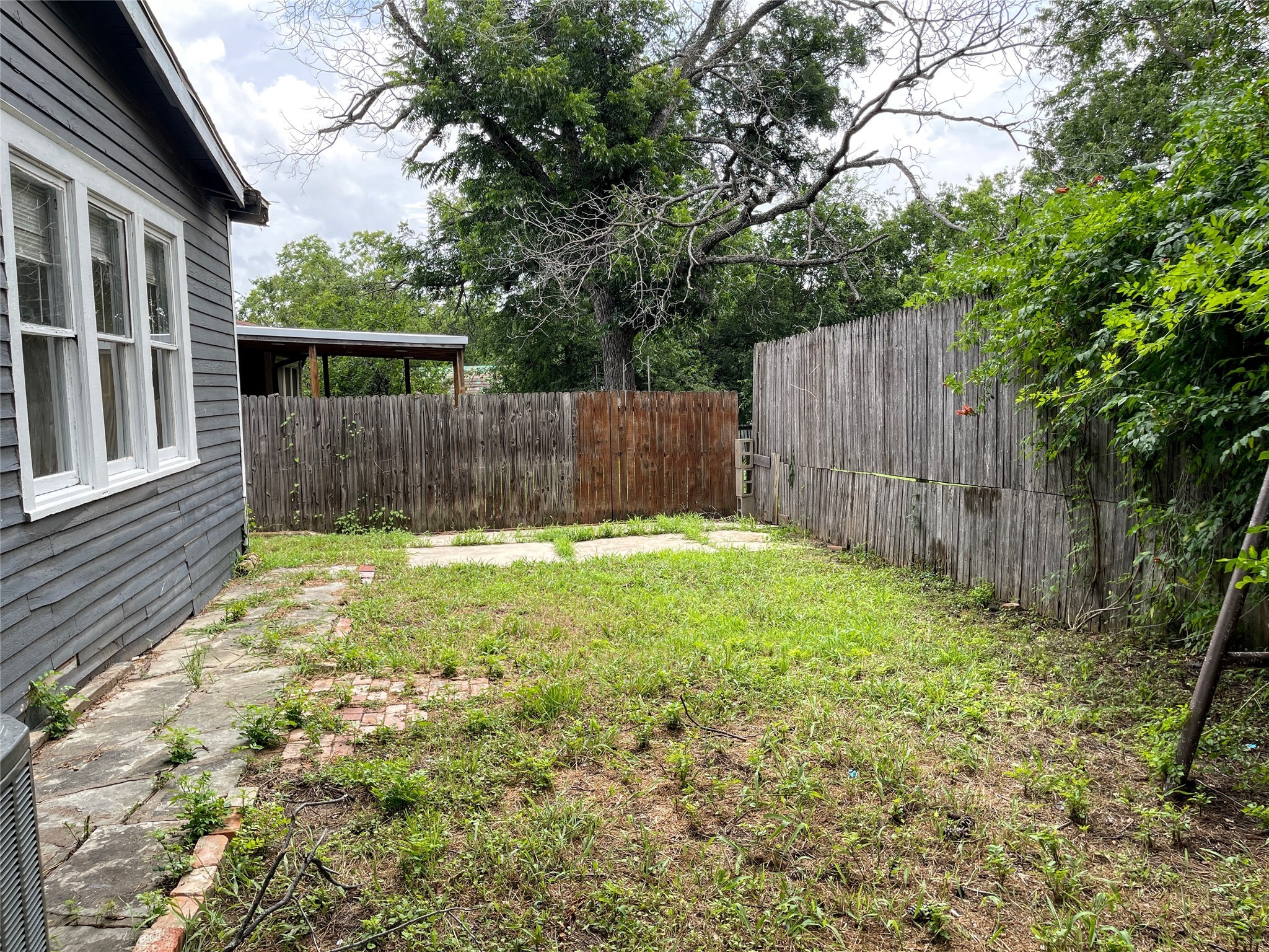 613 NW 5th Street Mineral Wells TX 76067