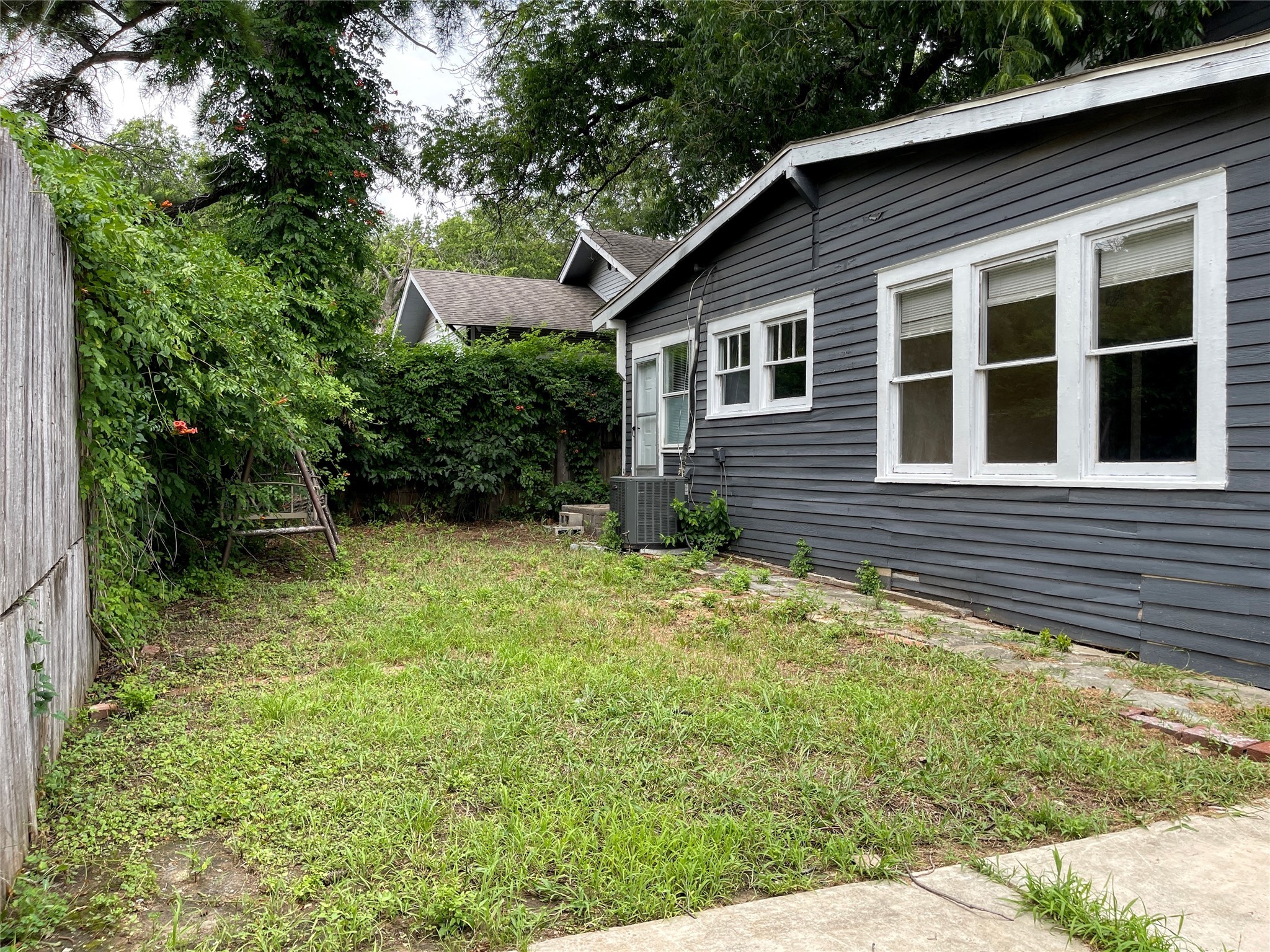 613 NW 5th Street Mineral Wells TX 76067