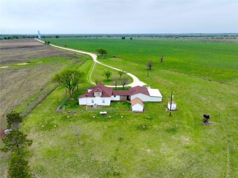 875 County Road 218 Gatesville TX 76528