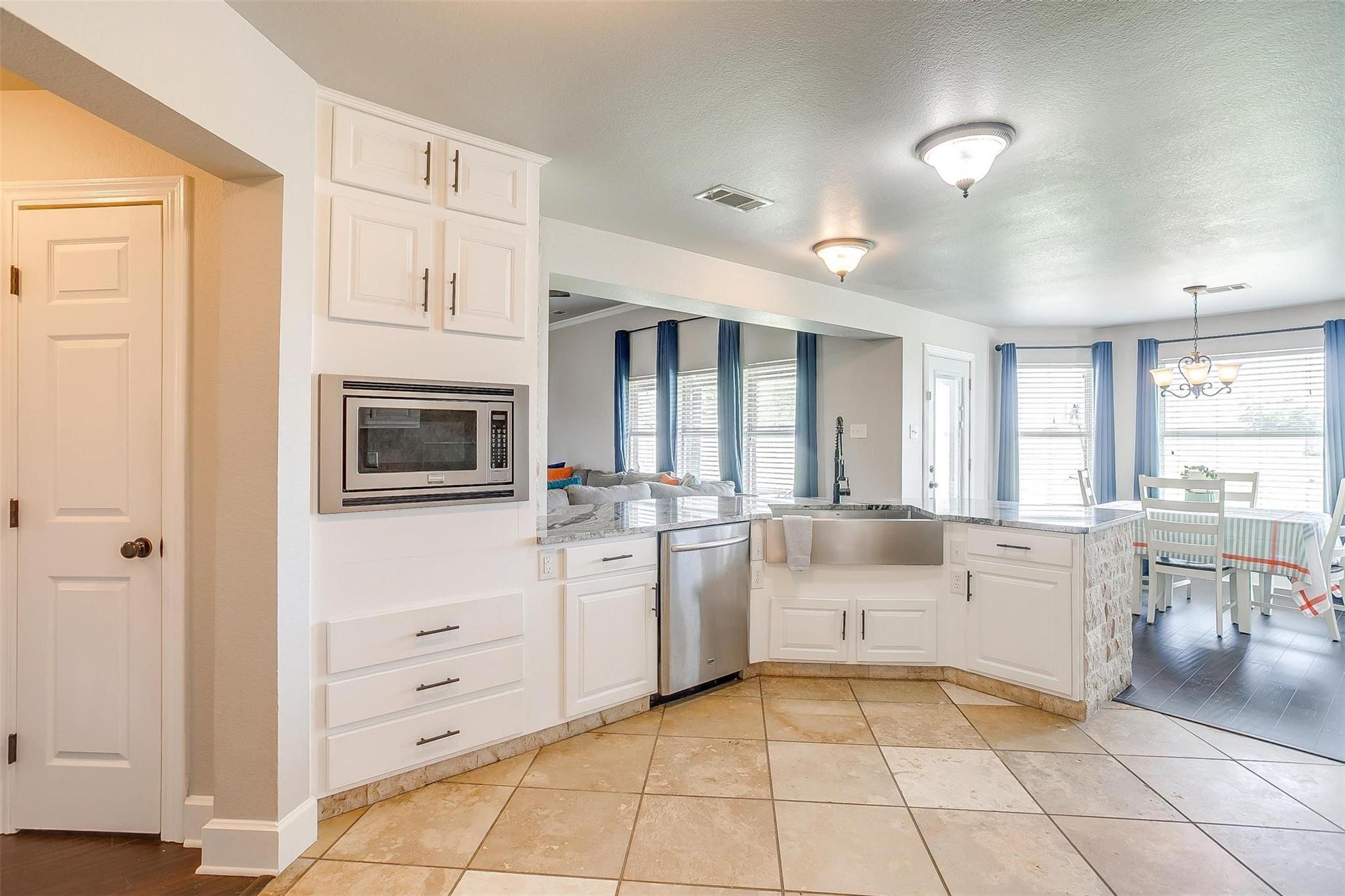 101 Springfield Lane Red Oak TX 75165