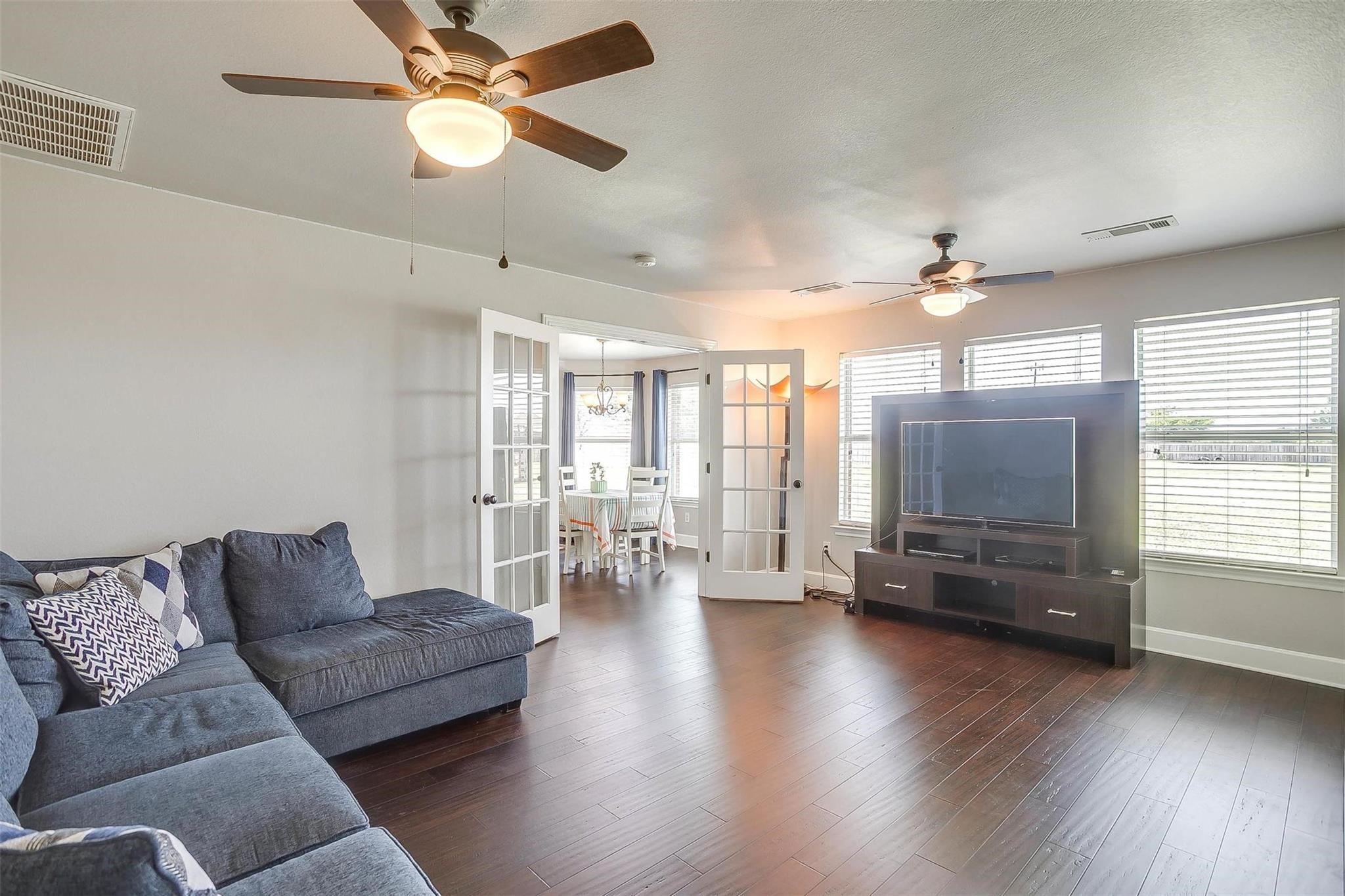 101 Springfield Lane Red Oak TX 75165