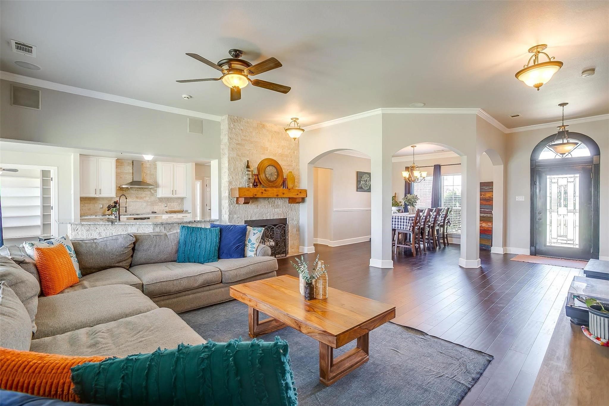 101 Springfield Lane Red Oak TX 75165