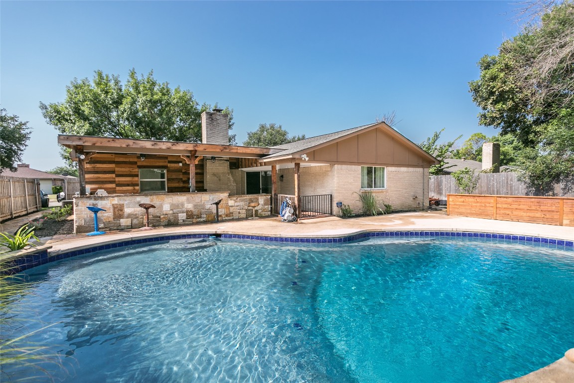 2107 Avalon Lane Arlington TX 76014