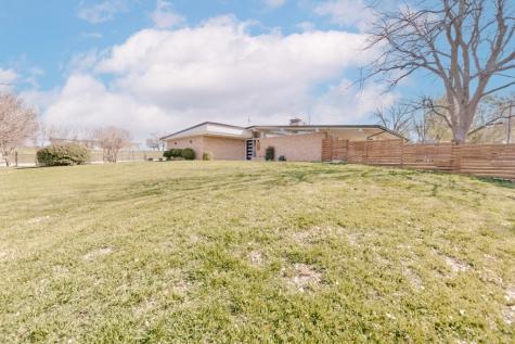1106 Garlington Street Bowie TX 76230