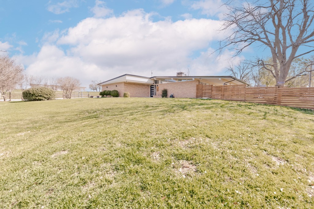 1106 Garlington Street Bowie TX 76230