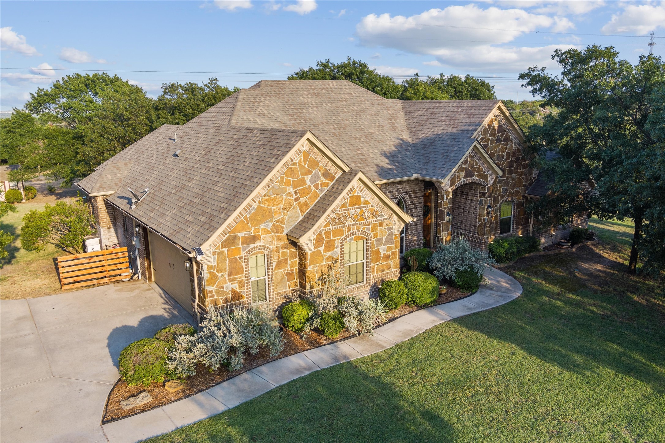 408 Sandridge Drive Weatherford TX 76085