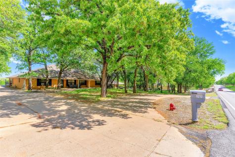 6212 Westover Drive Granbury TX 76049