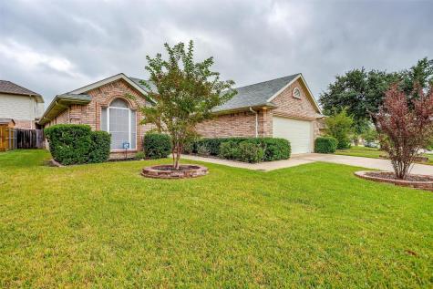 2716 Crystal Glenn Circle Hurst TX 76054
