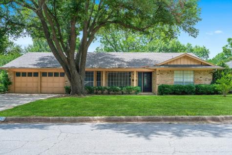 7244 Martha Lane Fort Worth TX 76112
