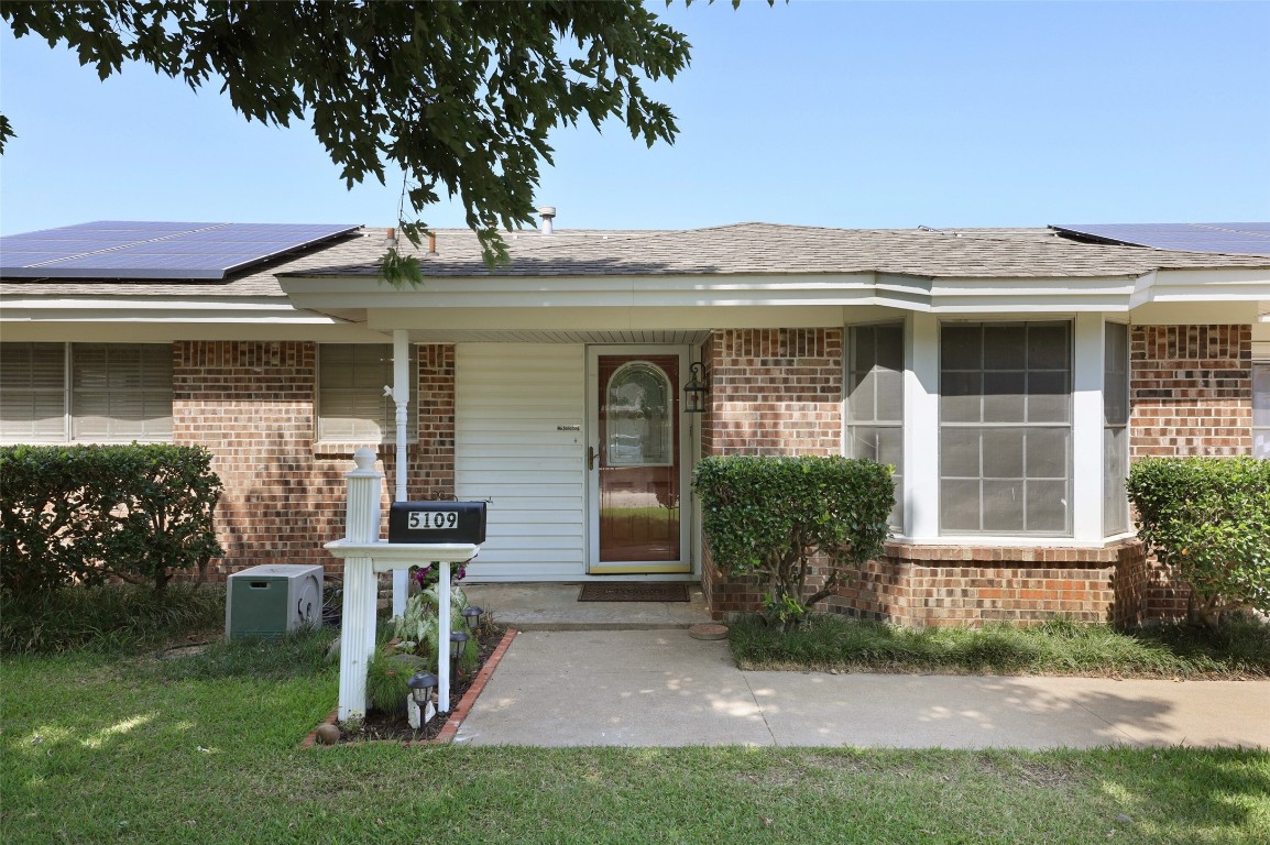 5109 Gibbons Drive North Richland Hills TX 76180