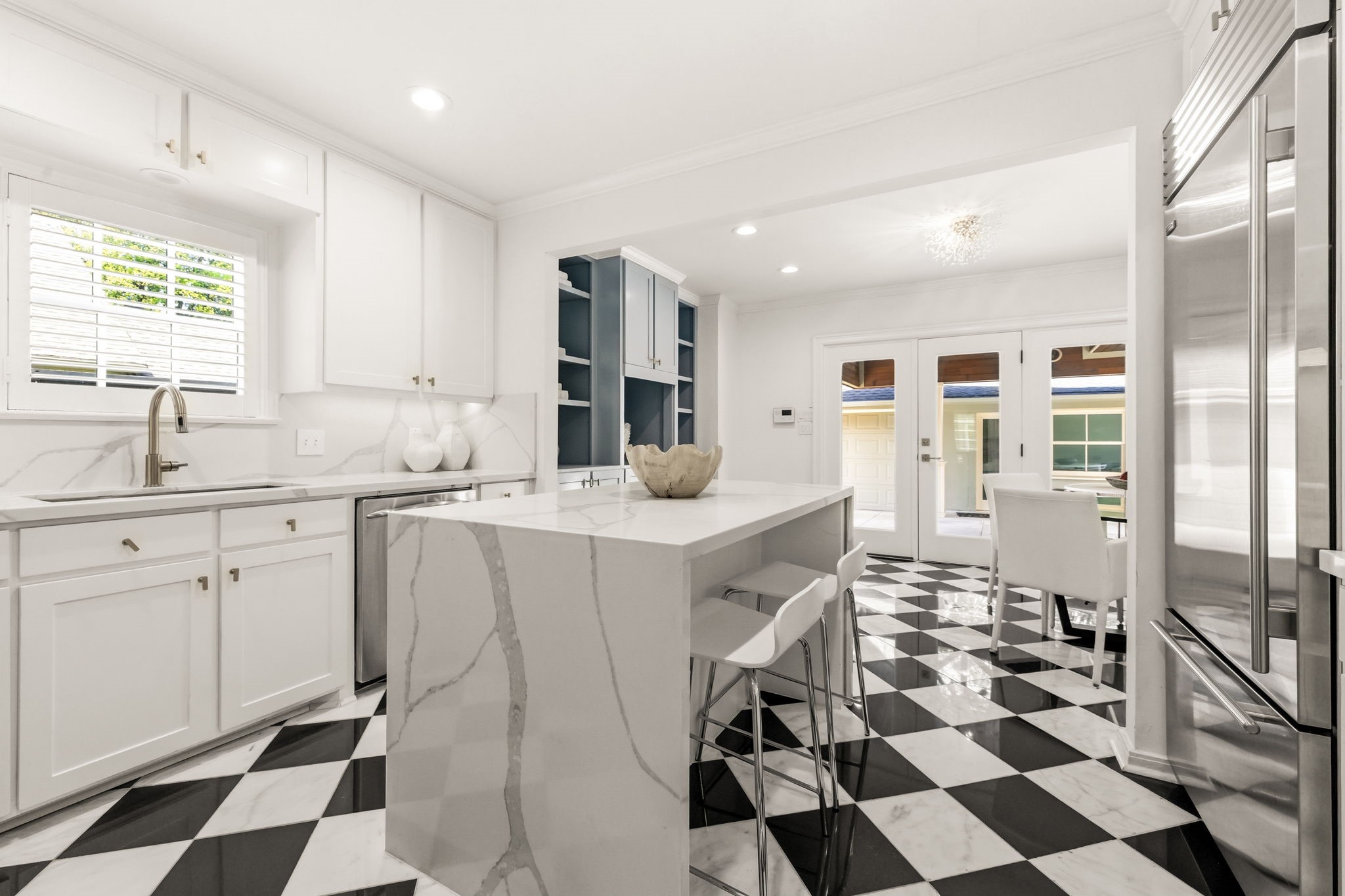 4684 S Versailles Avenue Highland Park TX 75209