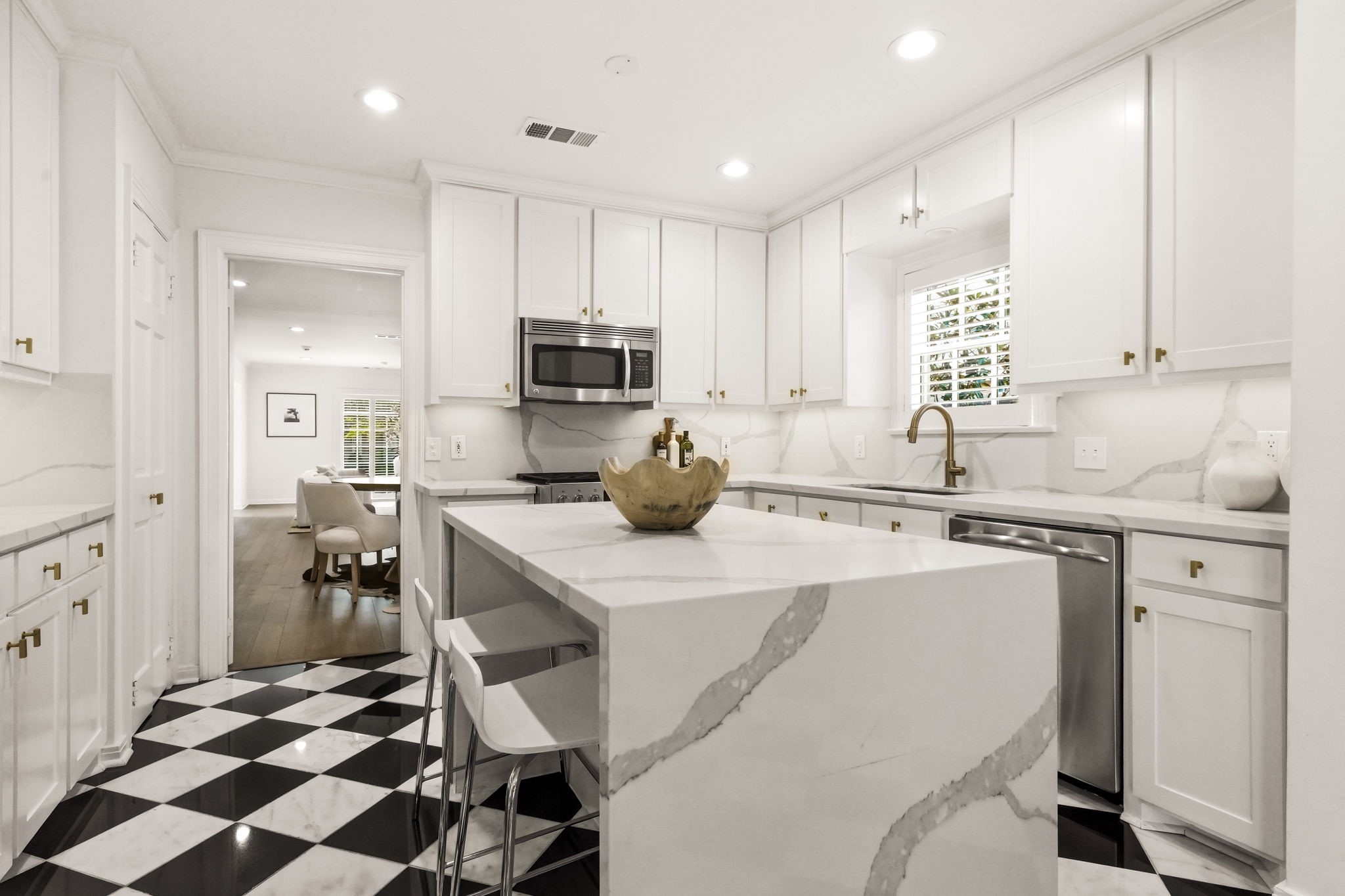 4684 S Versailles Avenue Highland Park TX 75209