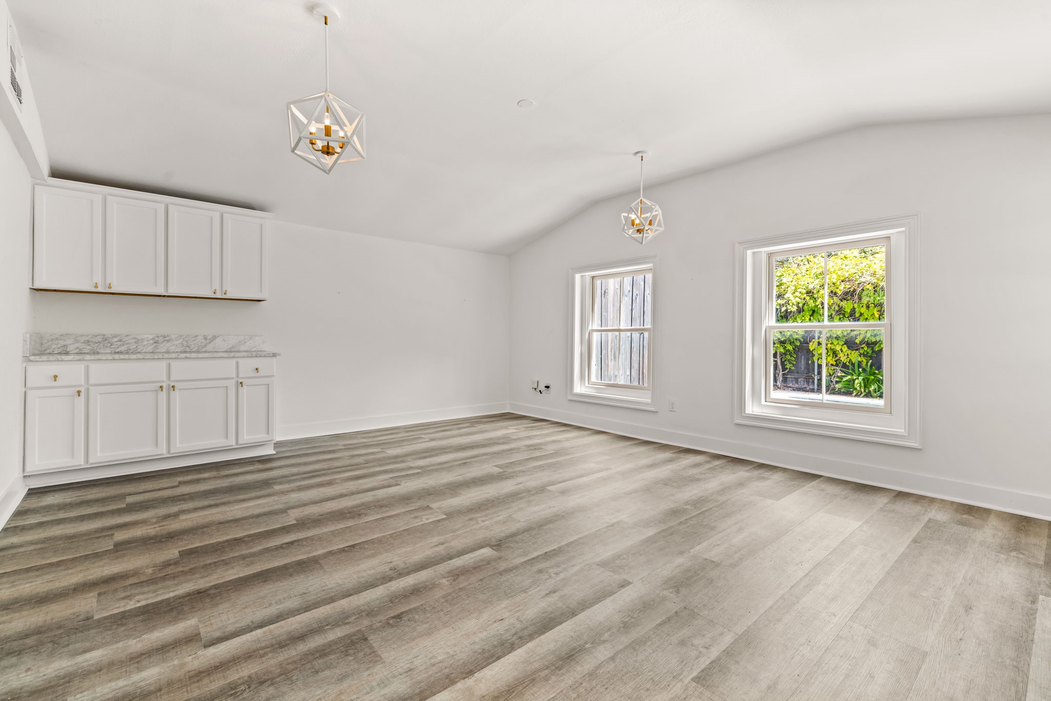 4684 S Versailles Avenue Highland Park TX 75209