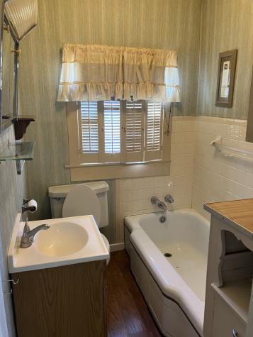 109 N Foley Street Seymour TX 76380