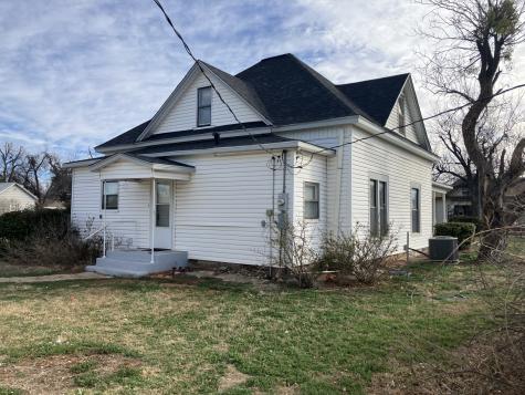 109 N Foley Street Seymour TX 76380