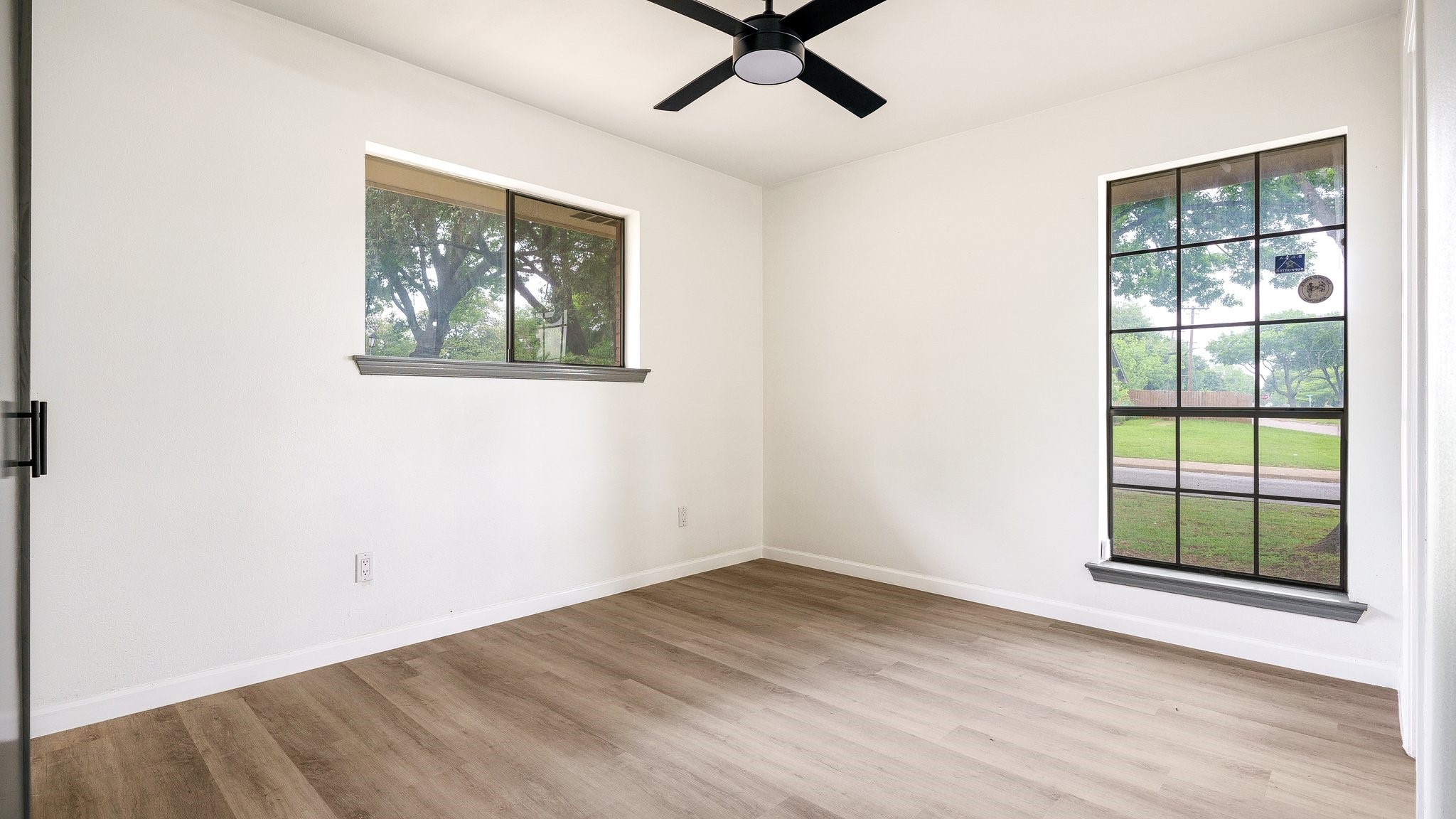 400 Brook Hollow Circle Desoto TX 75115