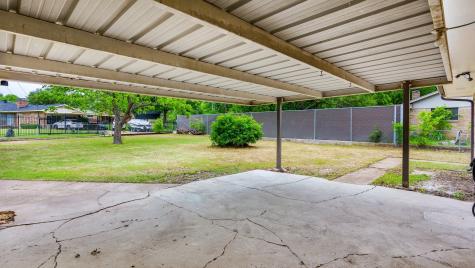 400 Brook Hollow Circle Desoto TX 75115