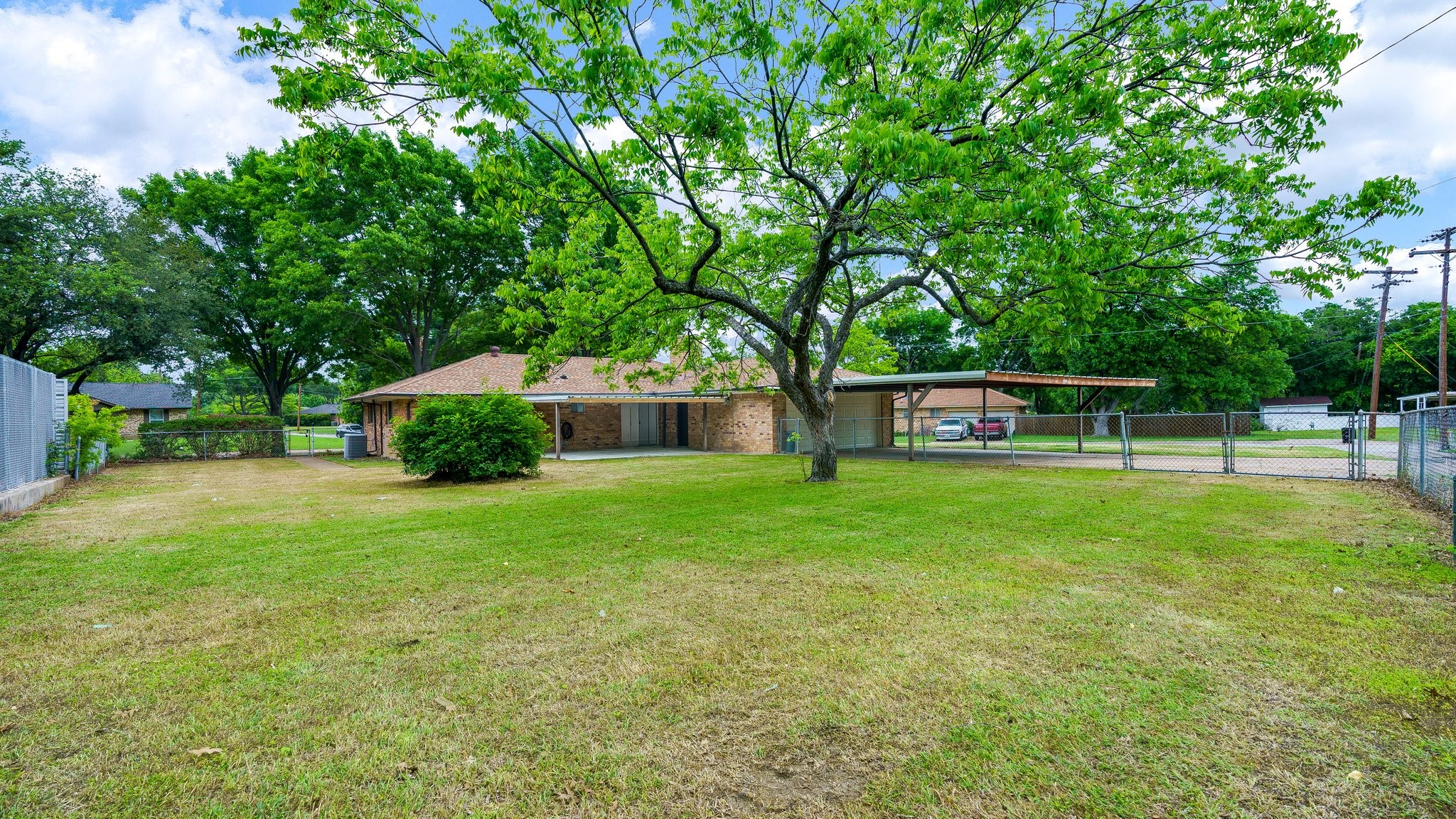 400 Brook Hollow Circle Desoto TX 75115
