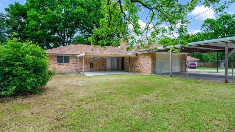 400 Brook Hollow Circle Desoto TX 75115