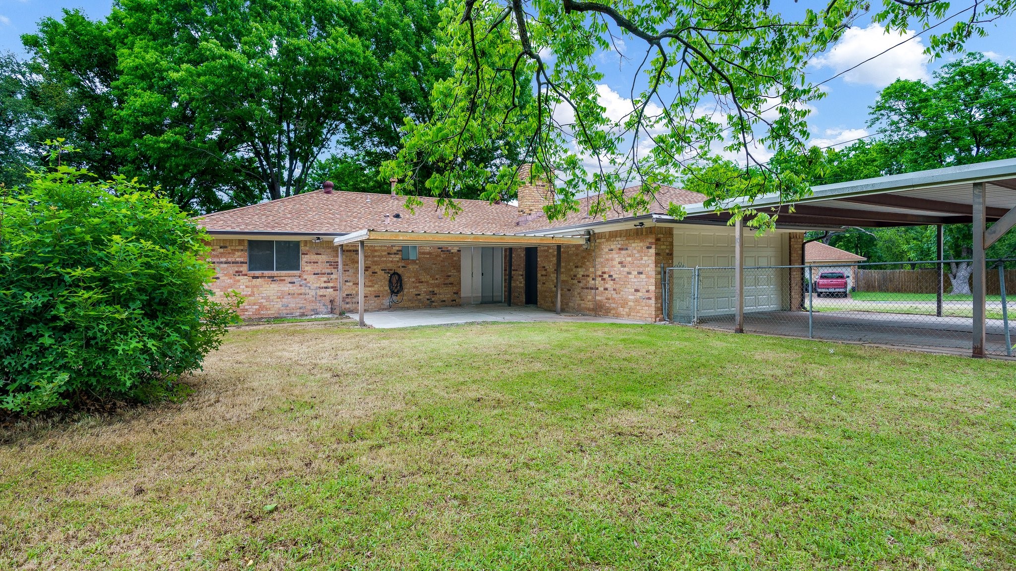 400 Brook Hollow Circle Desoto TX 75115