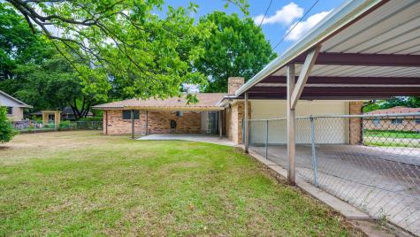 400 Brook Hollow Circle Desoto TX 75115