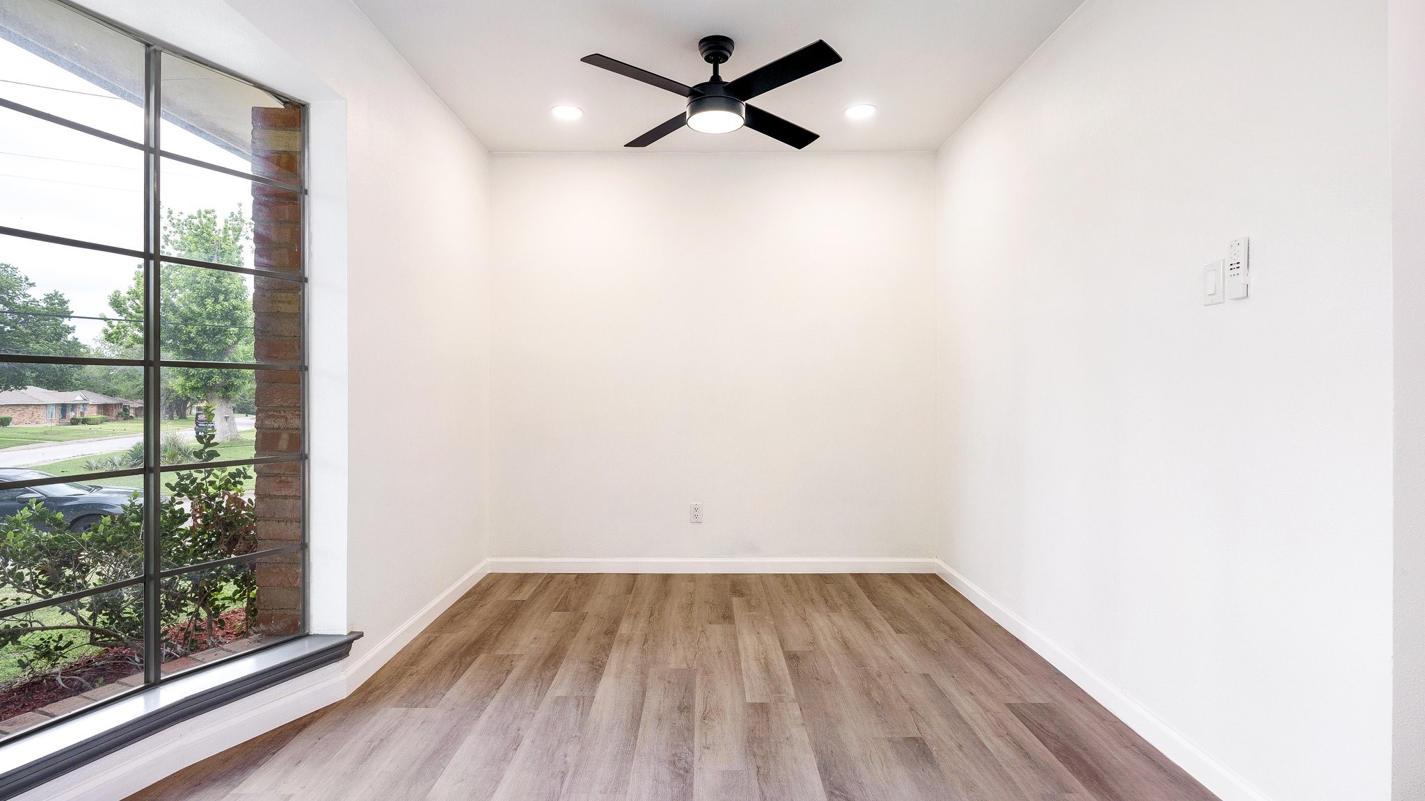 400 Brook Hollow Circle Desoto TX 75115