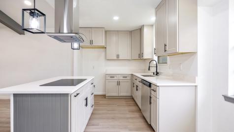 400 Brook Hollow Circle Desoto TX 75115