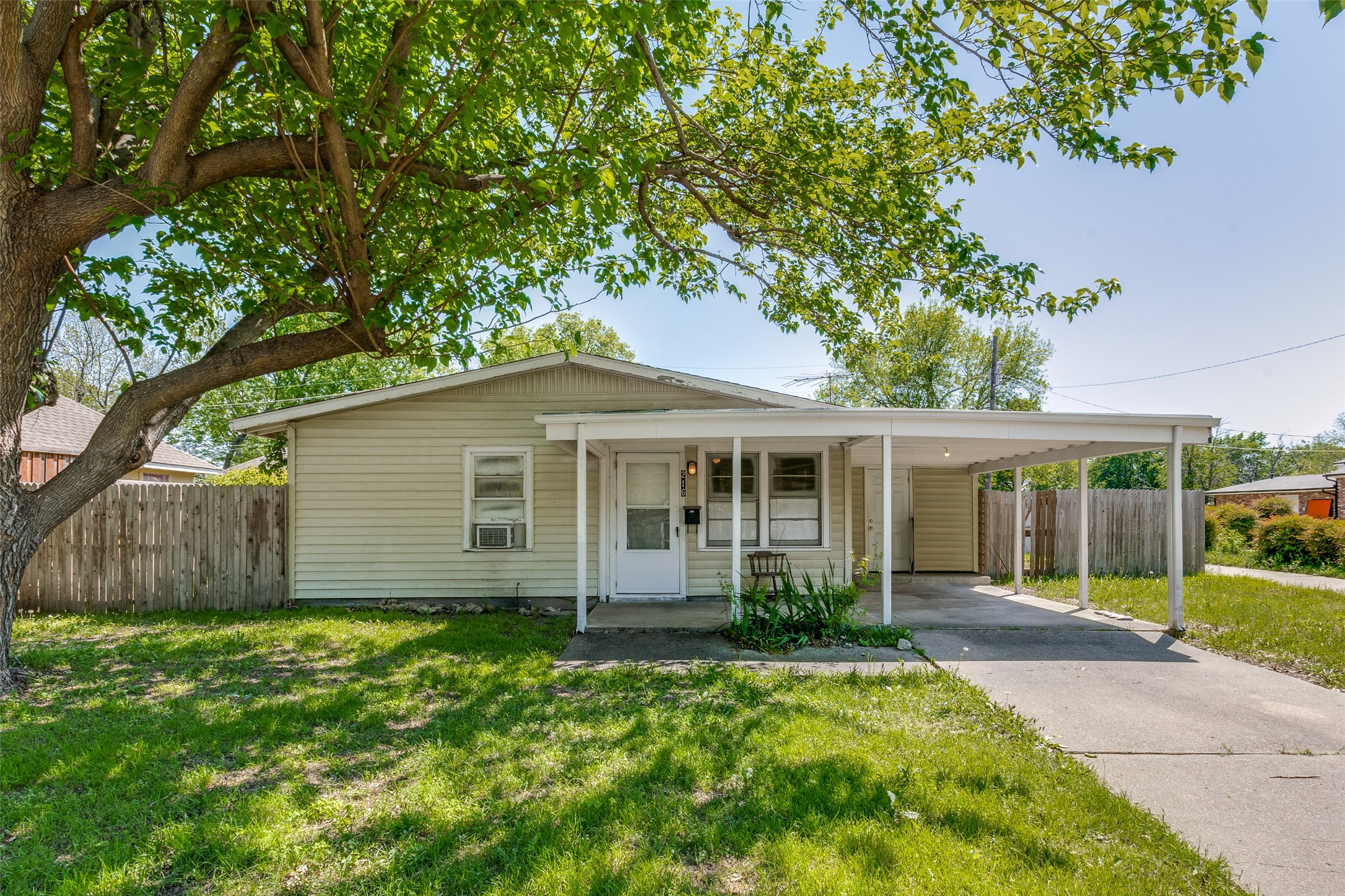 216 Loma Drive Garland TX 75040