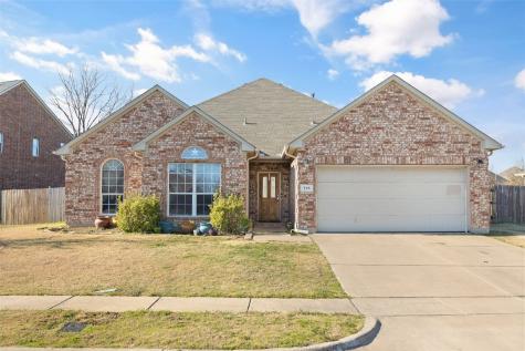 716 Crownpoint Court Arlington TX 76002
