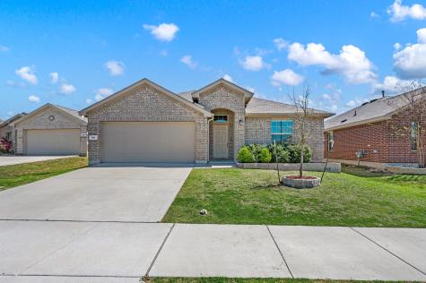 813 Amberwood Court Fort Worth TX 76052