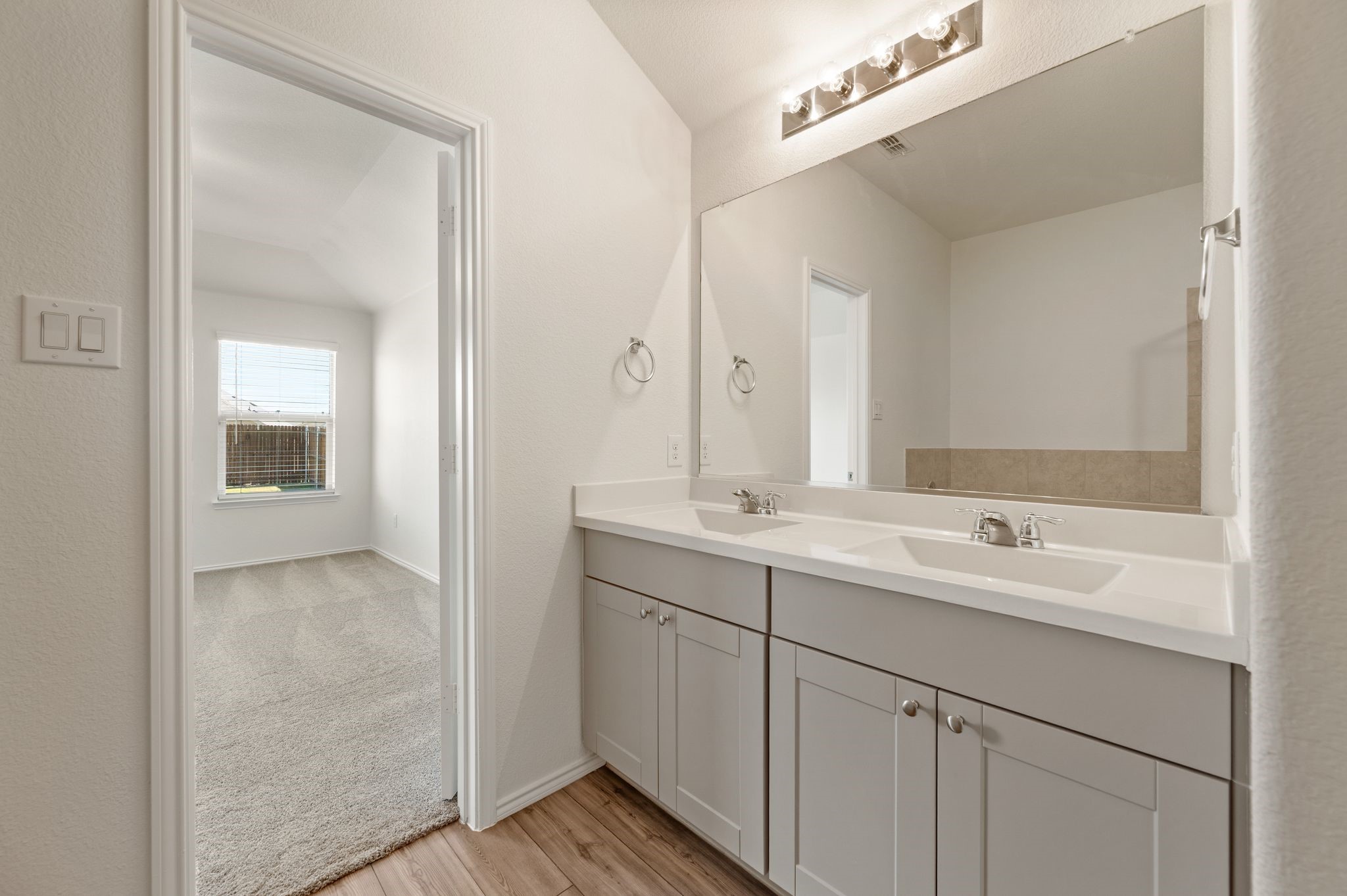 813 Amberwood Court Fort Worth TX 76052