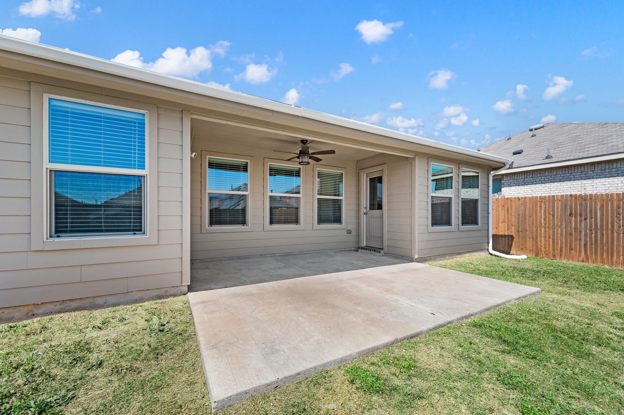 813 Amberwood Court Fort Worth TX 76052